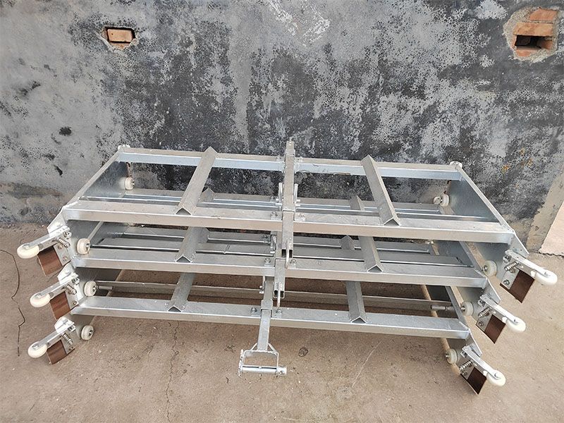 全自動(dòng)刮糞機(jī)養(yǎng)殖什么畜禽可以用？雞舍豬舍羊舍如何選擇？