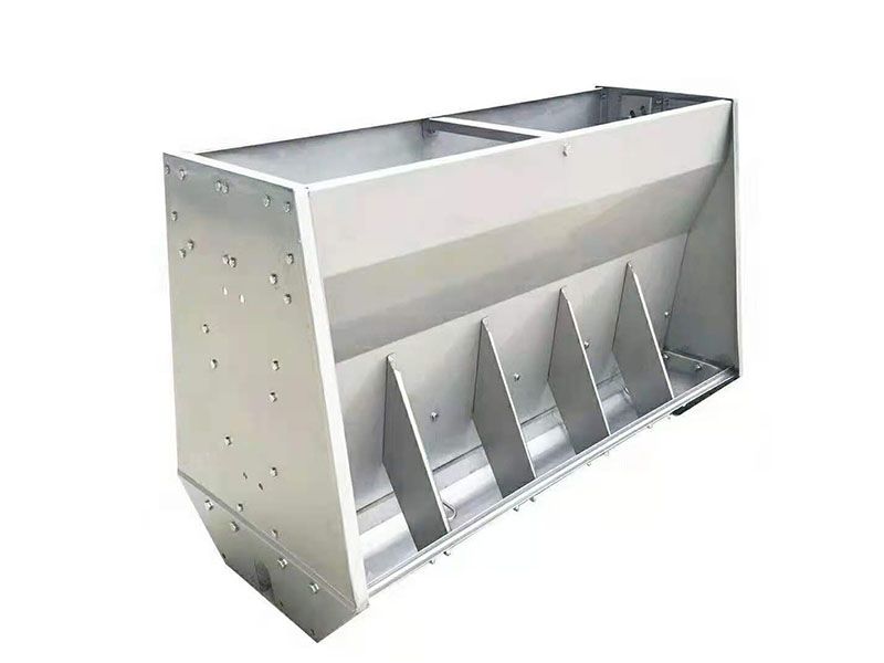 不銹鋼料槽在現(xiàn)代化養(yǎng)殖過(guò)程中產(chǎn)生的長(zhǎng)處和作用有些啥？你了解嗎？